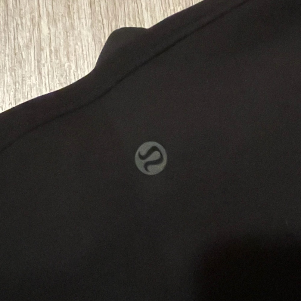 Lululemon On the Fly Jogger 28" 
Woven - Picture 11 of 13